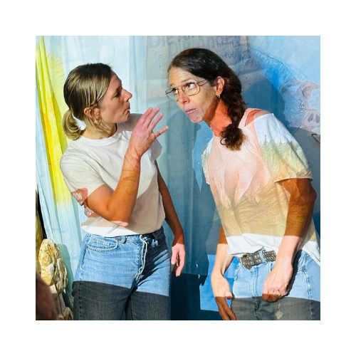 Man begutachtet sich gegenseitig