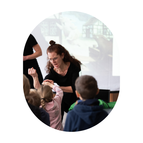 Katrin Schneckenburger spielt Theater